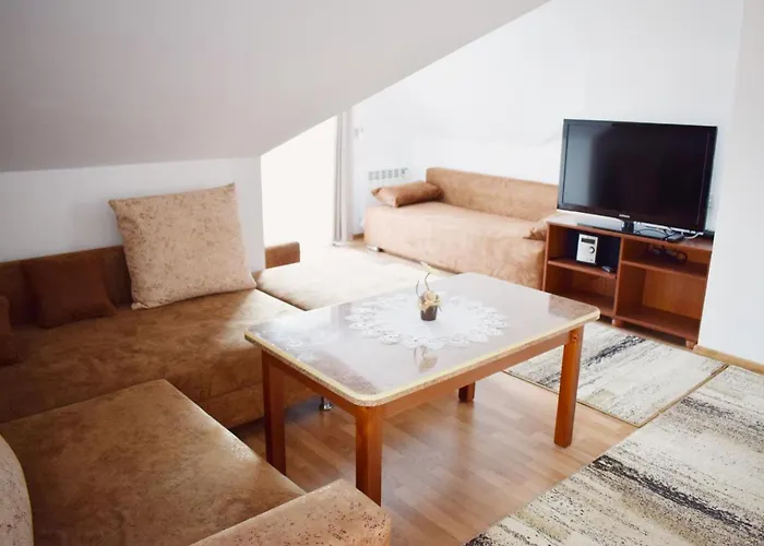 I U Lucyny * Czarna Góra